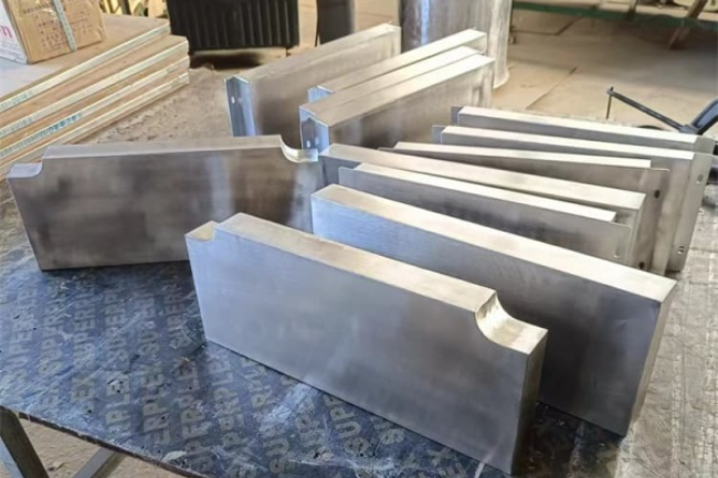 济南不锈钢包铅件